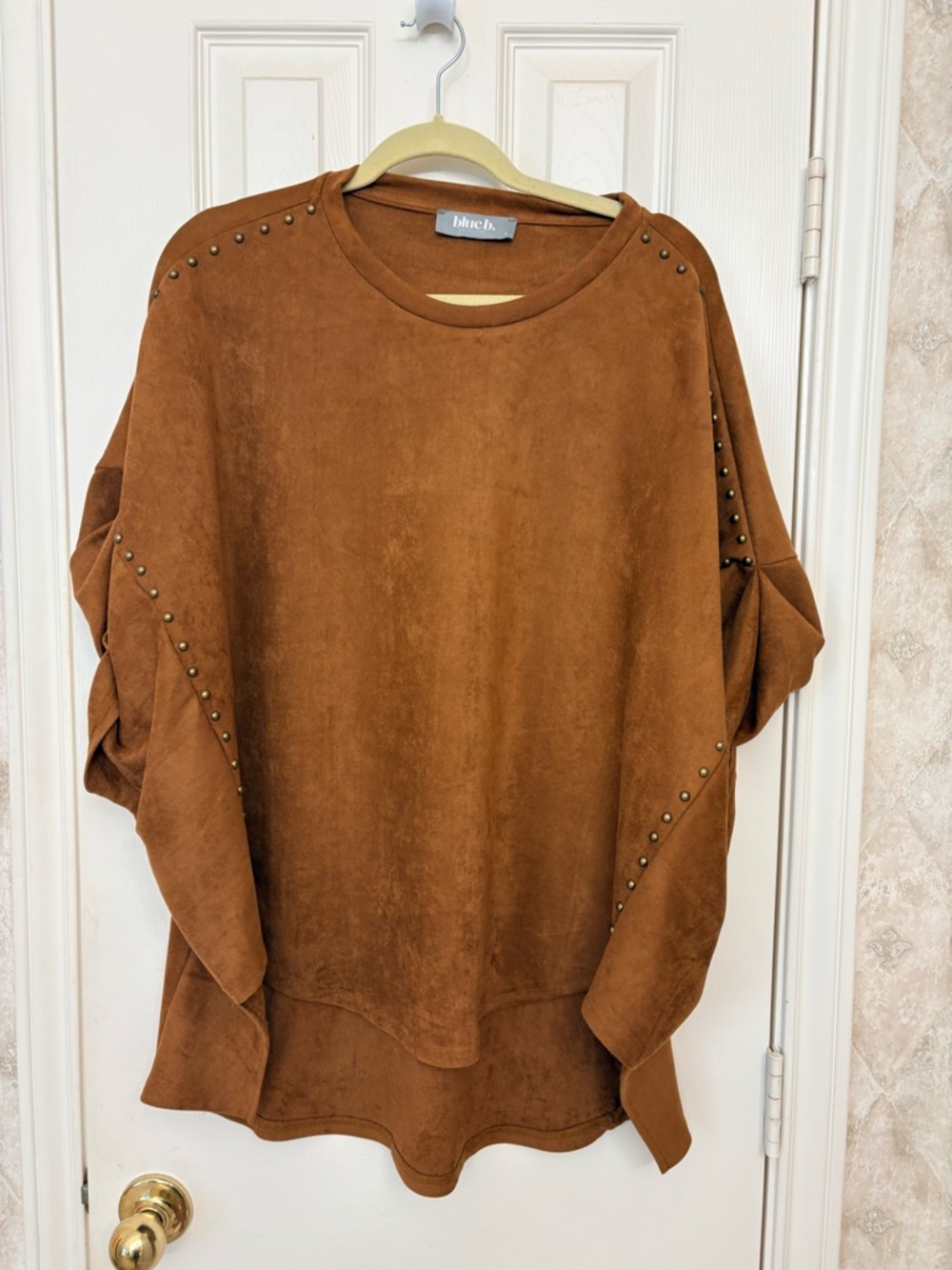 blue b Rust Brown Suede-Look Studded Pullover Poncho